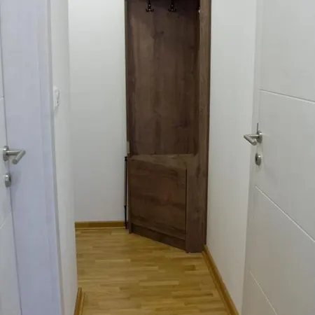 Royal S 67 & Free Parking Vrnjci