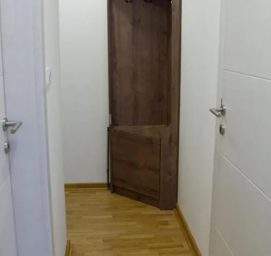 Royal S 67 & Free Parking Vrnjci