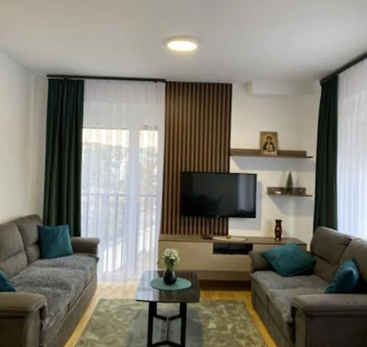 Royal S 67 & Free Parking Apartman Vrnjci